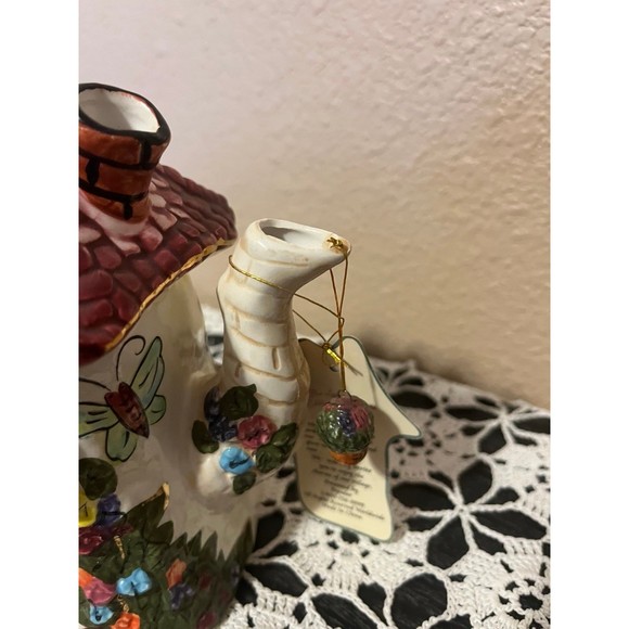 Lights of Cobblestone Village Blossom Shop - Picture 6 of 7